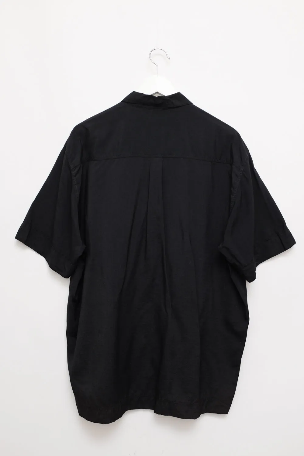 BLACK SHORT ARM OVERSIZE SHIRT