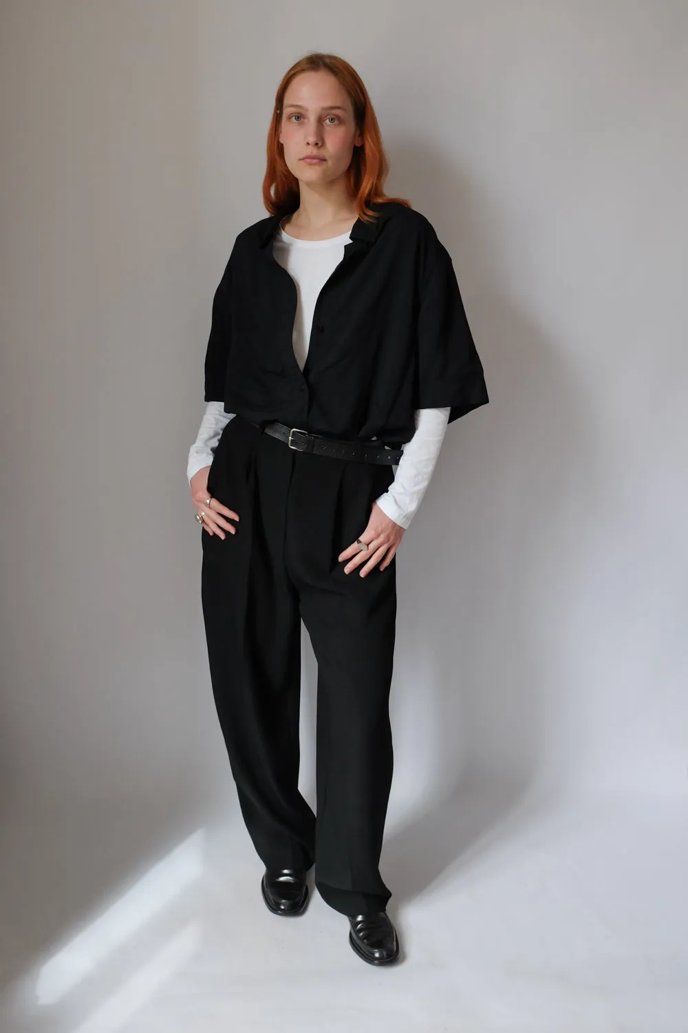 BLACK SHORT ARM OVERSIZE SHIRT