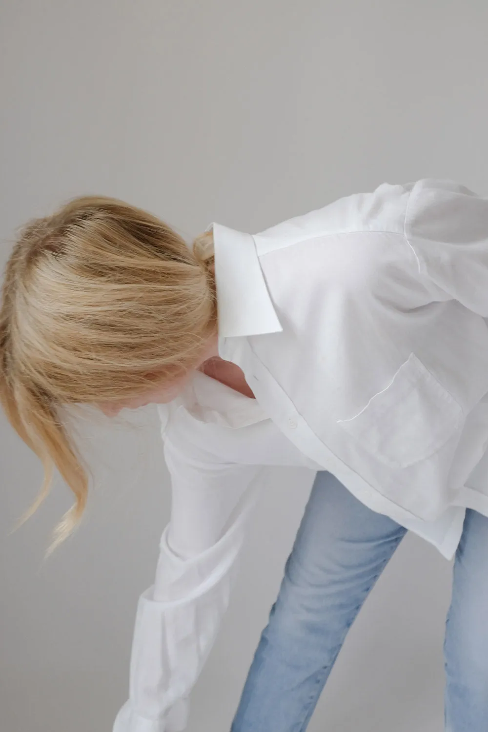 CLASSY VINTAGE WHITE OVERSIZE SHIRT