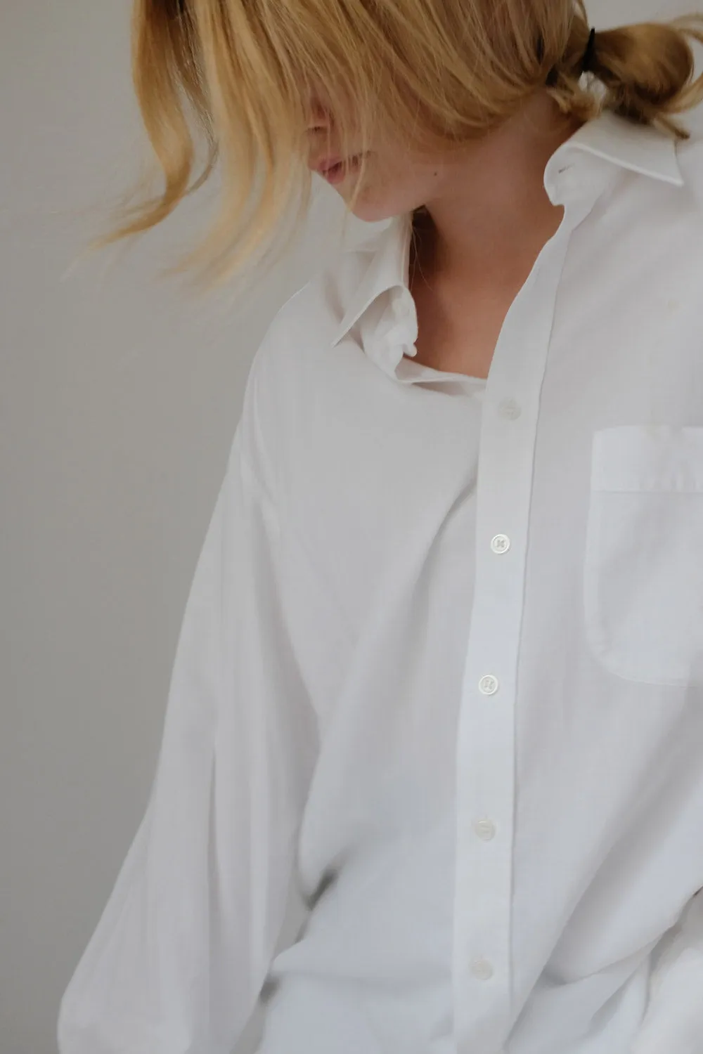 CLASSY VINTAGE WHITE OVERSIZE SHIRT