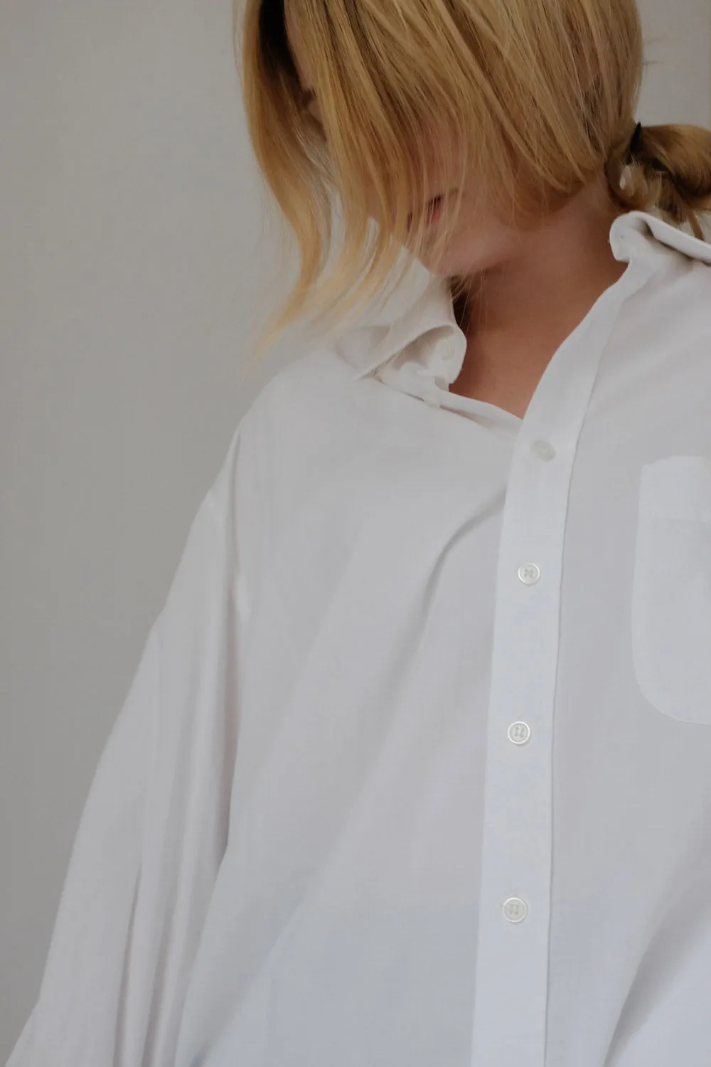 CLASSY VINTAGE WHITE OVERSIZE SHIRT