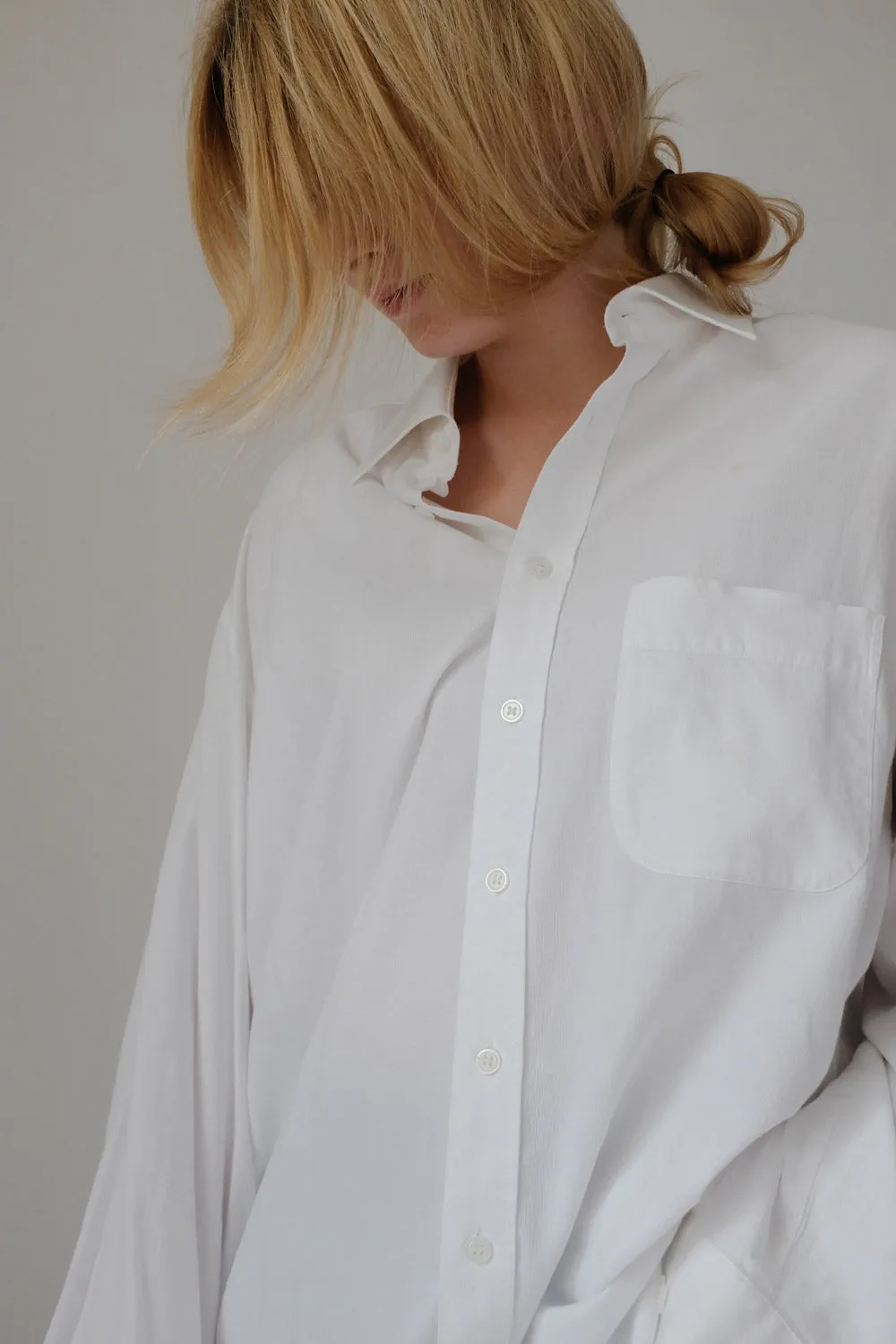 CLASSY VINTAGE WHITE OVERSIZE SHIRT