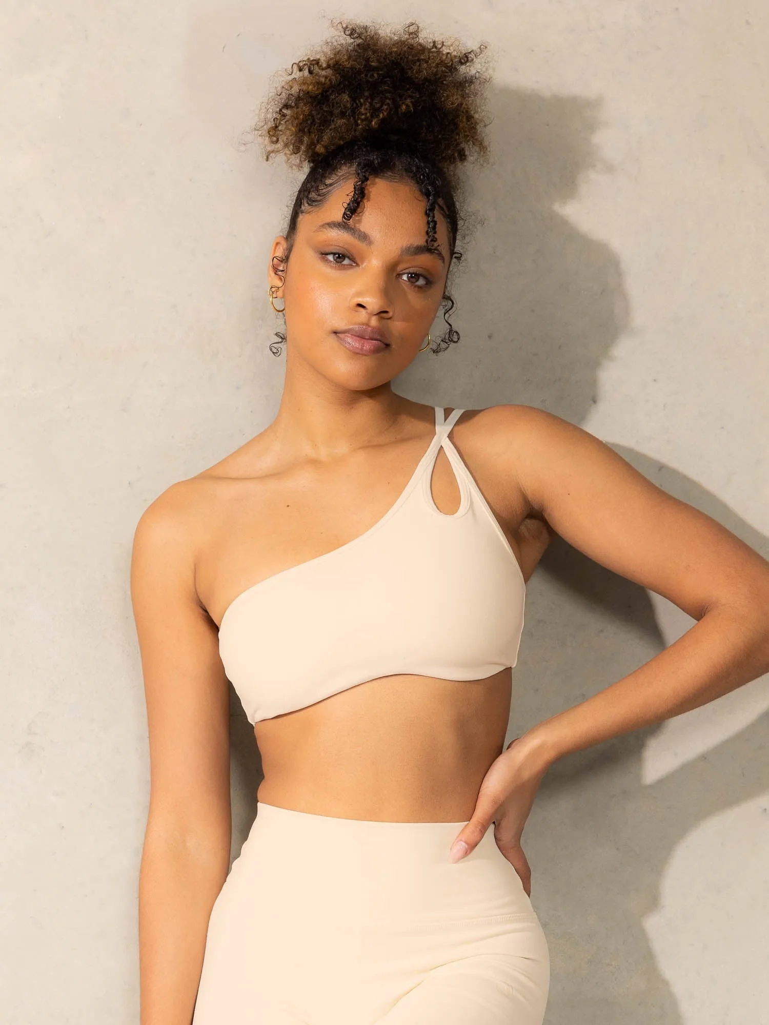 Empower One Shoulder Sports Bra - Vanilla