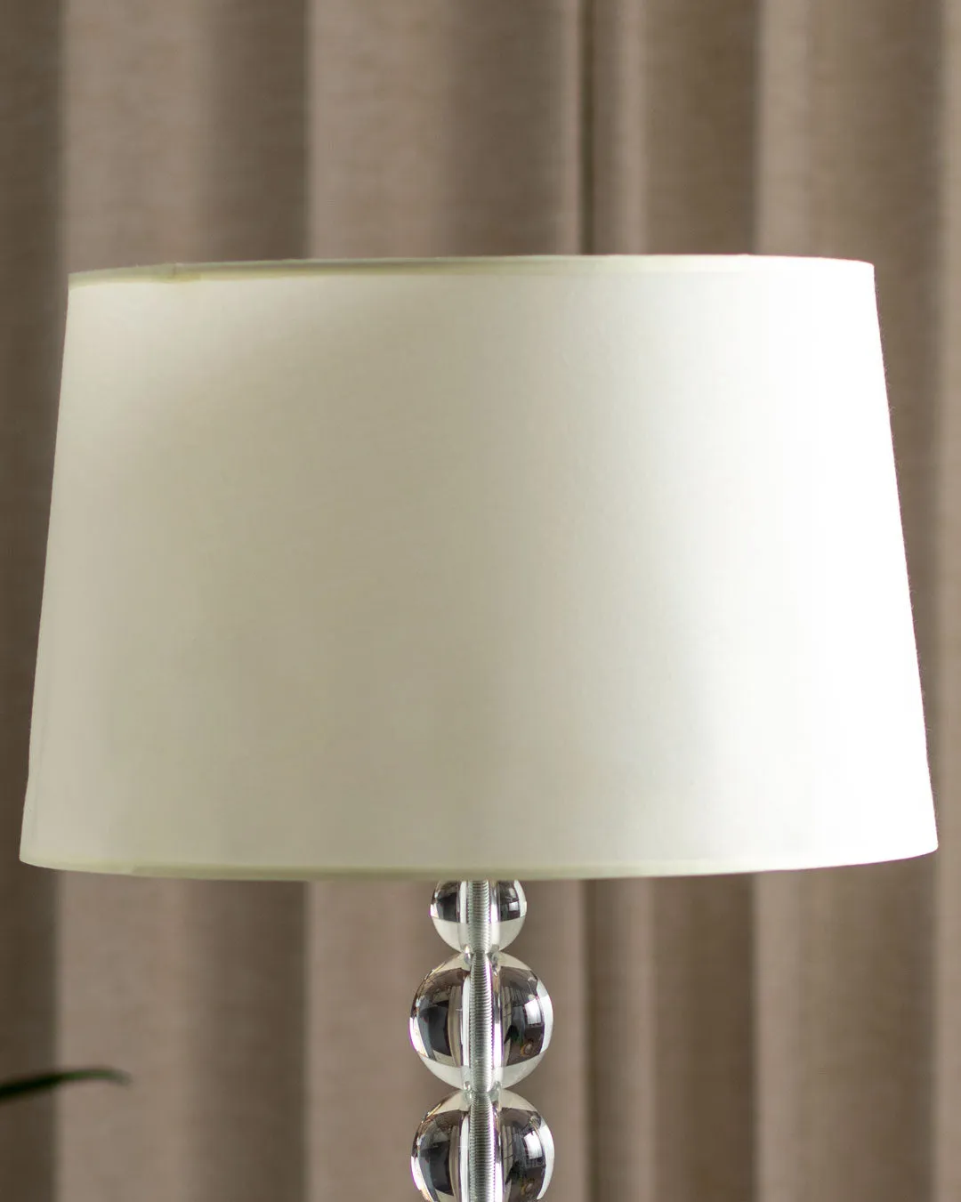 'Exquisite Brilliance' Table Lamp