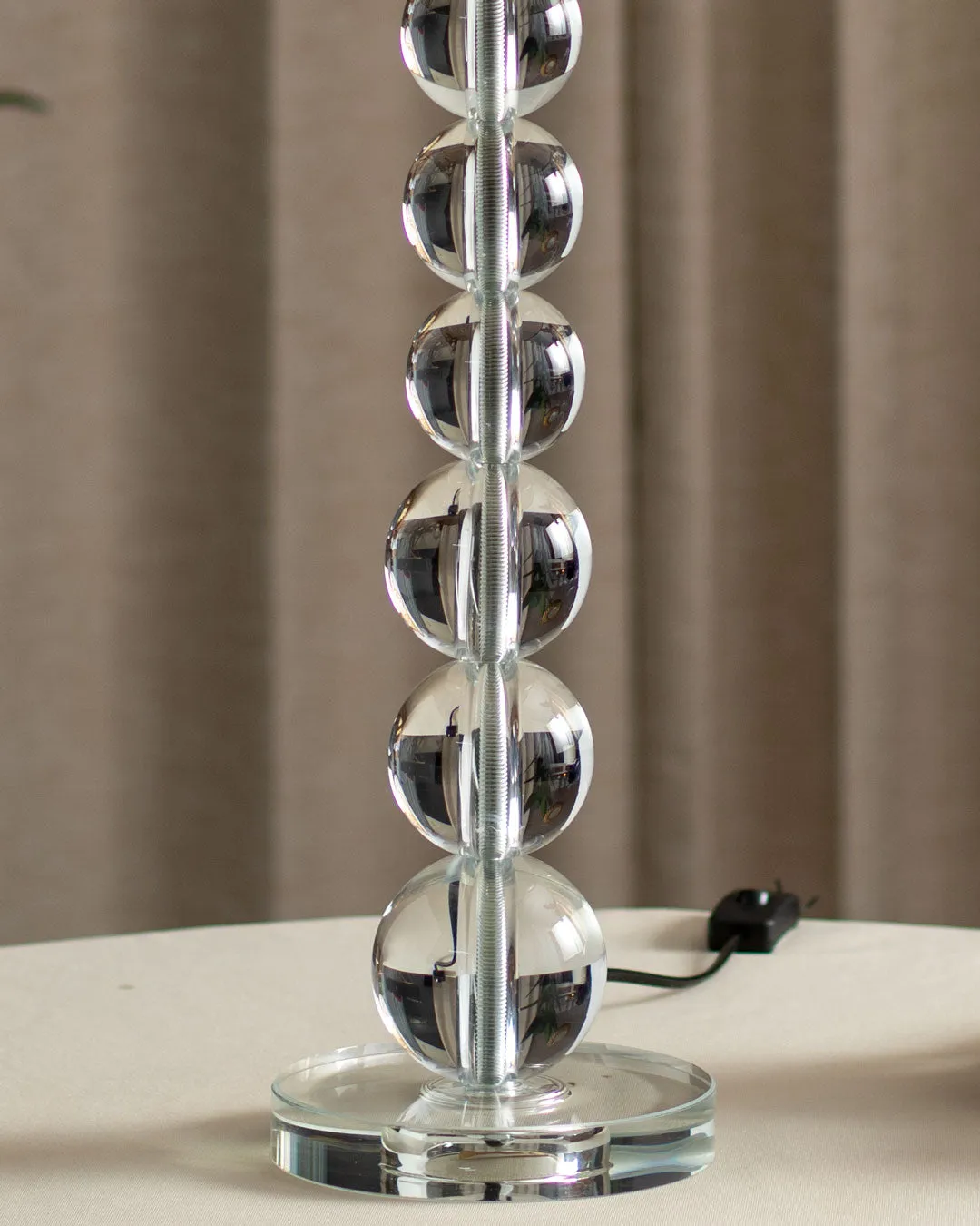 'Exquisite Brilliance' Table Lamp