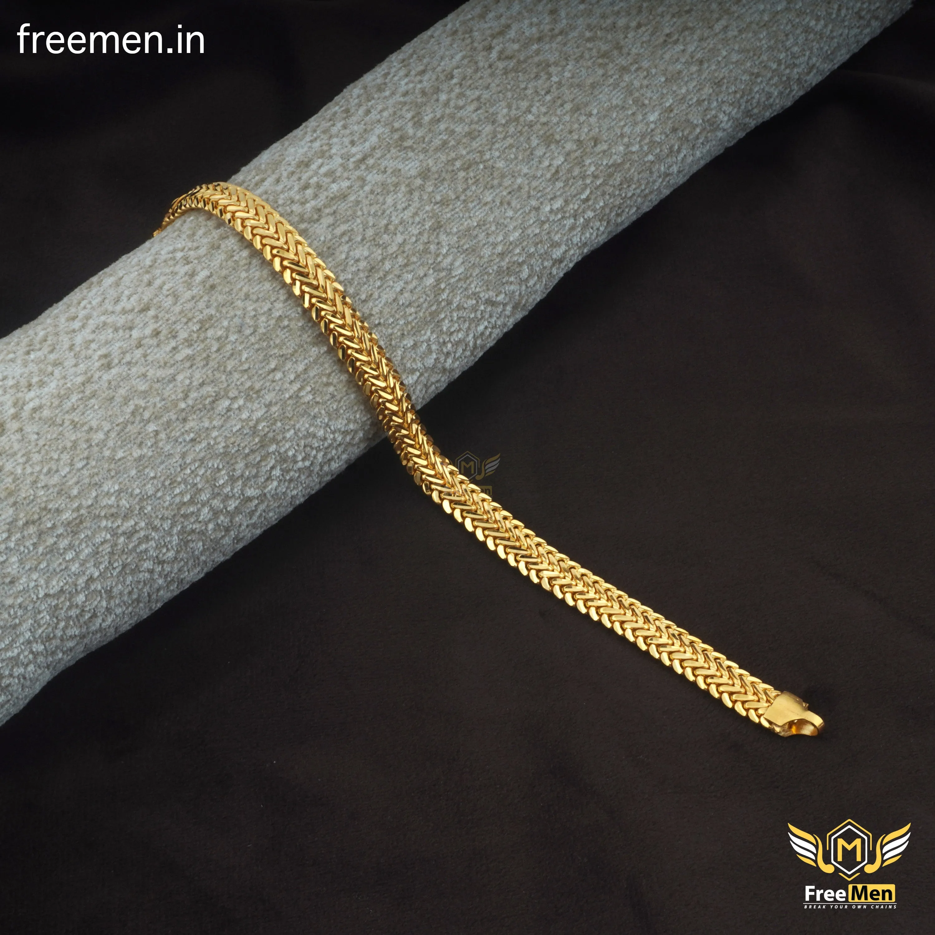 Freemen Exquisite Design Gold Plated Bracelet for Men - FM084