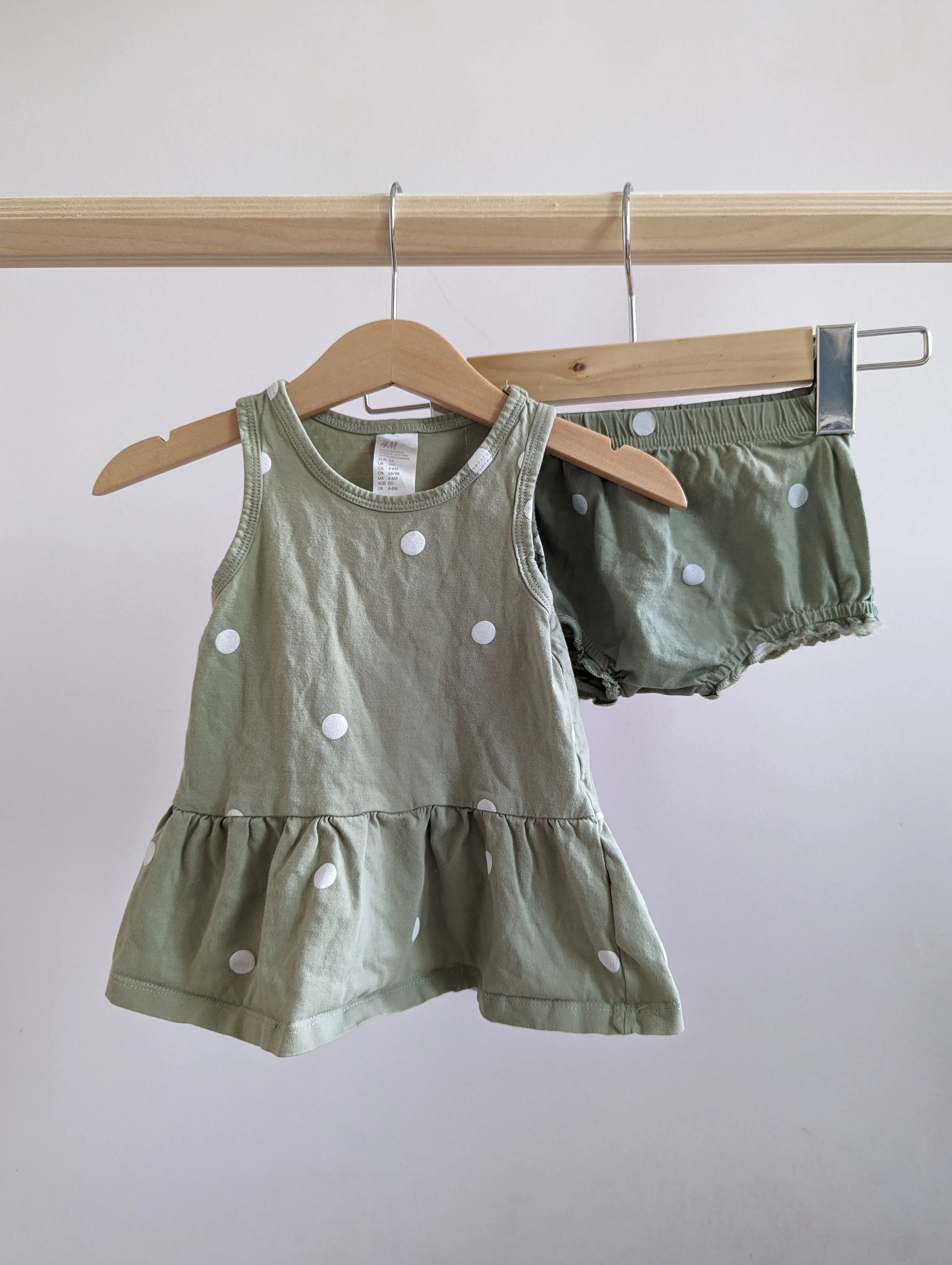 H&M Two Piece Tank Set (4-6M)