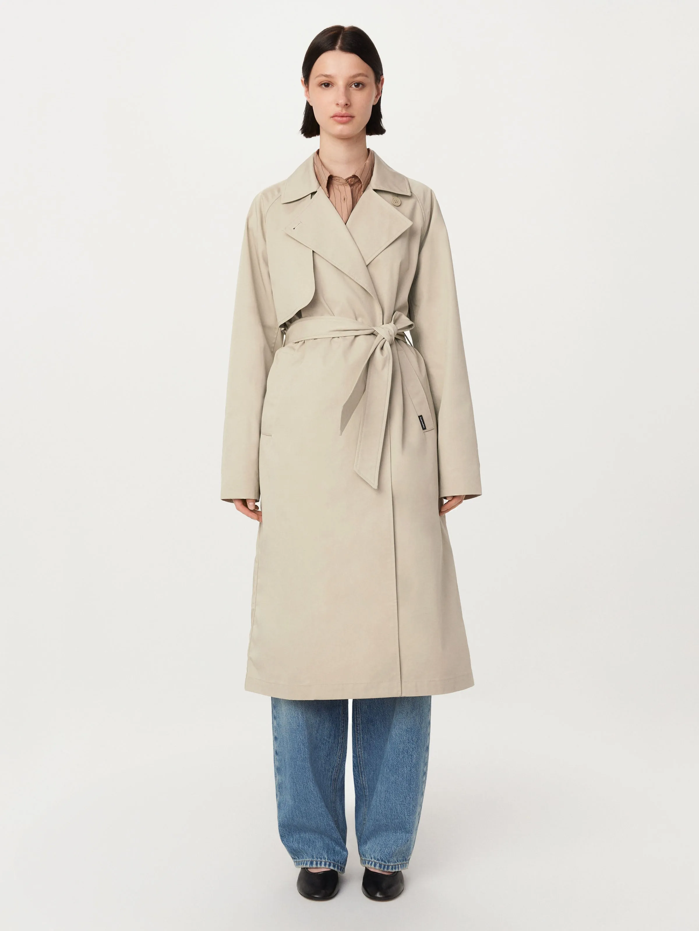 The Long Trench Coat in Light Beige